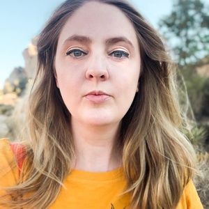 Meet your Posher, Leslie